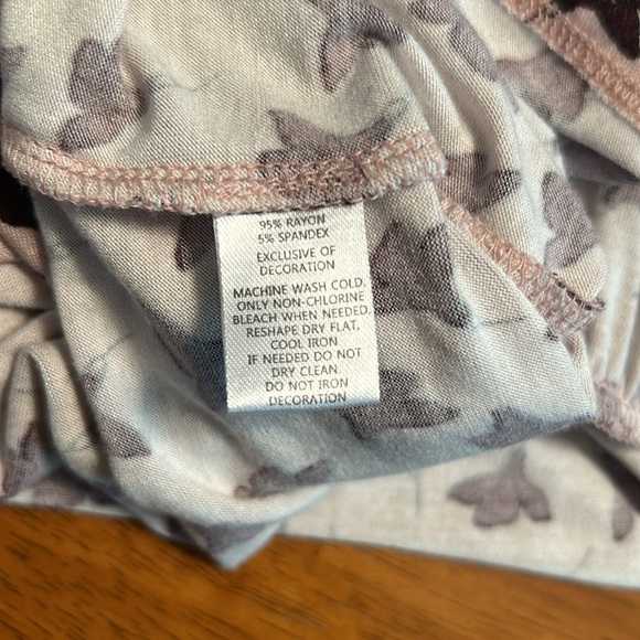 Women’s Loft dressy tank top size small. - Picture 4 of 4